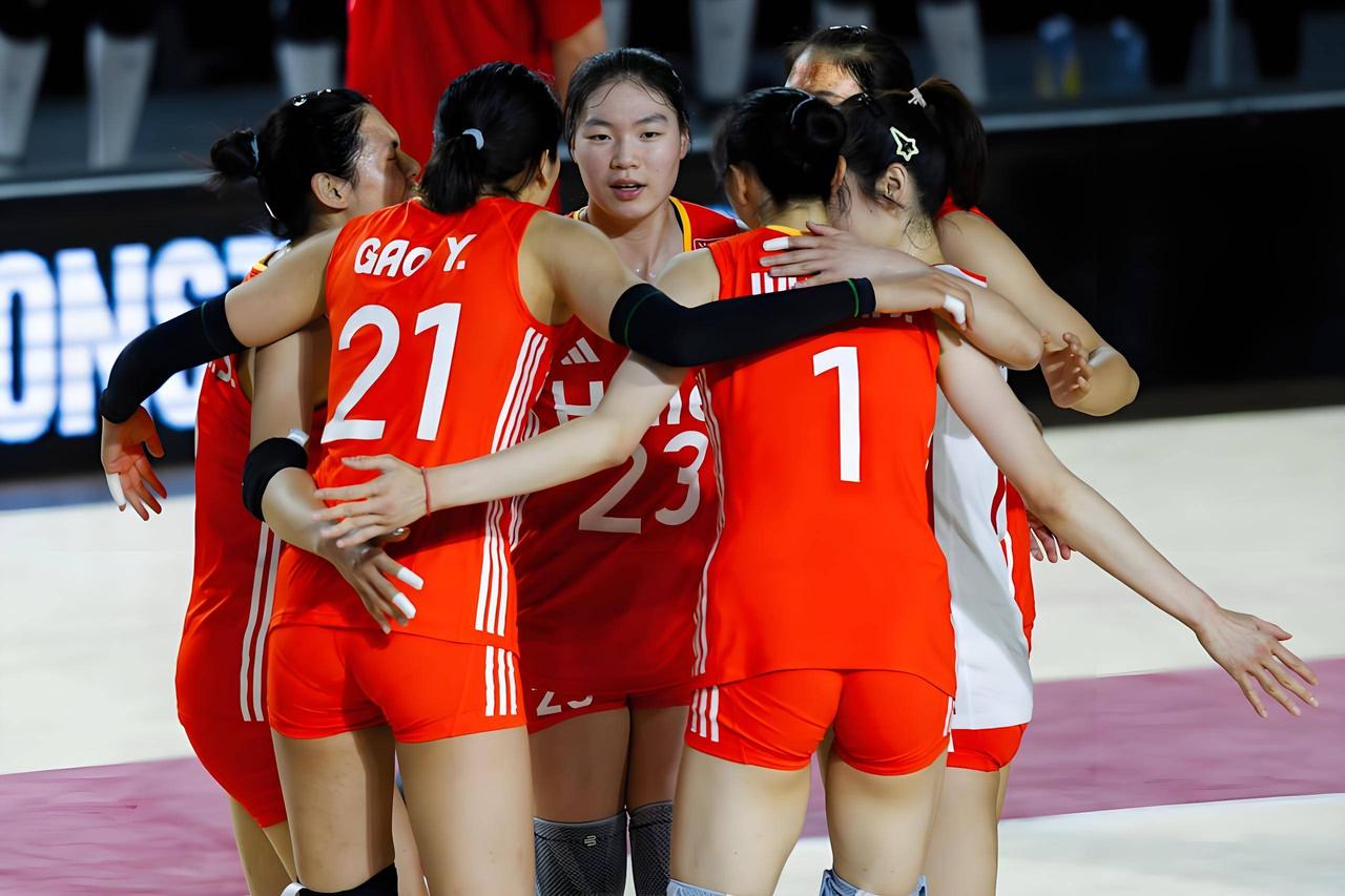 上面已经点名中国女排，希望她们能够打出翻身仗，发扬女排精神，为三大球起到带头作用