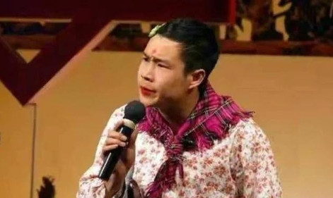 2004年，小沈阳去商演被逼喝酒，喝了20瓶后，对方还逼他喝，他就说：“喝一瓶1