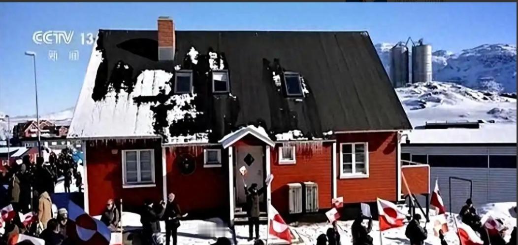 丹麦这招绝了。面对美国的步步紧逼，哥本哈根的回应让全世界目瞪口呆：你敢动手，我就