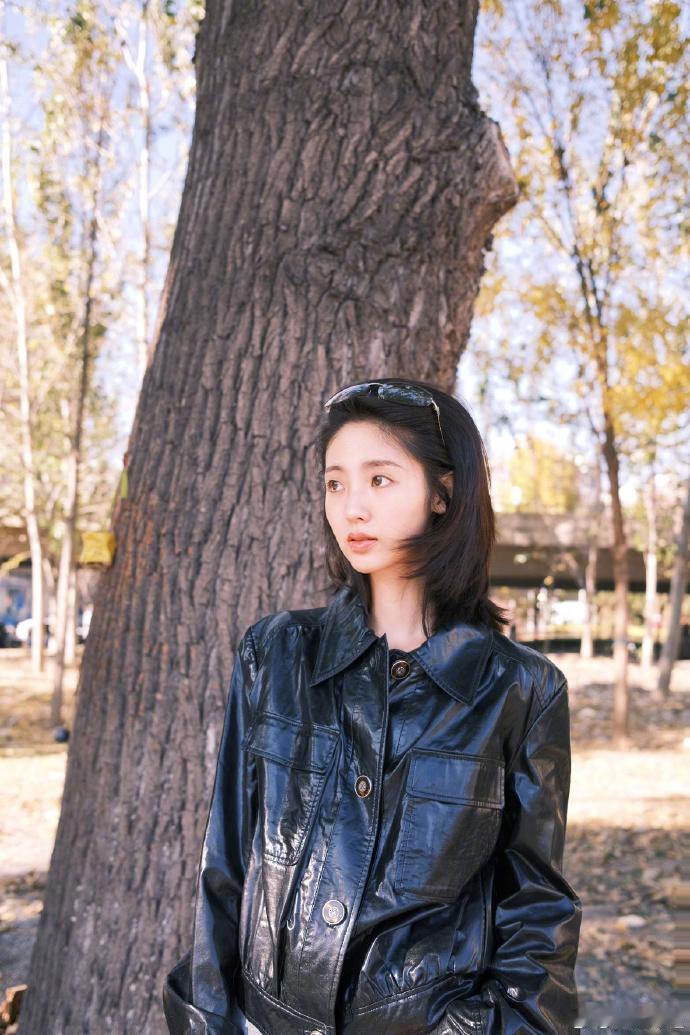 没看懂邢菲道歉到底什么意思，拜托了好吧，你说的：没有任何借口，对不起！违反交