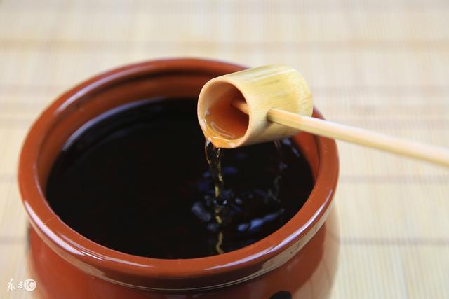 食醋能润肤、祛斑、治粉刺, 化妆品都省了! 名中医的美白新得值得学习!