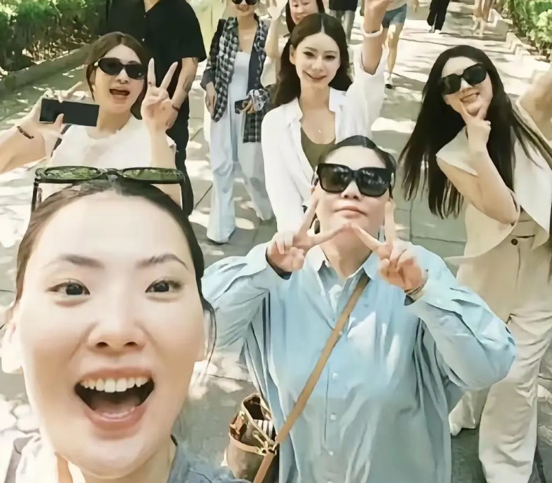 马筱梅太有面了，带台湾亲友团北京游玩，吃住行全包，机票来回全包！马筱梅嫁入了豪门