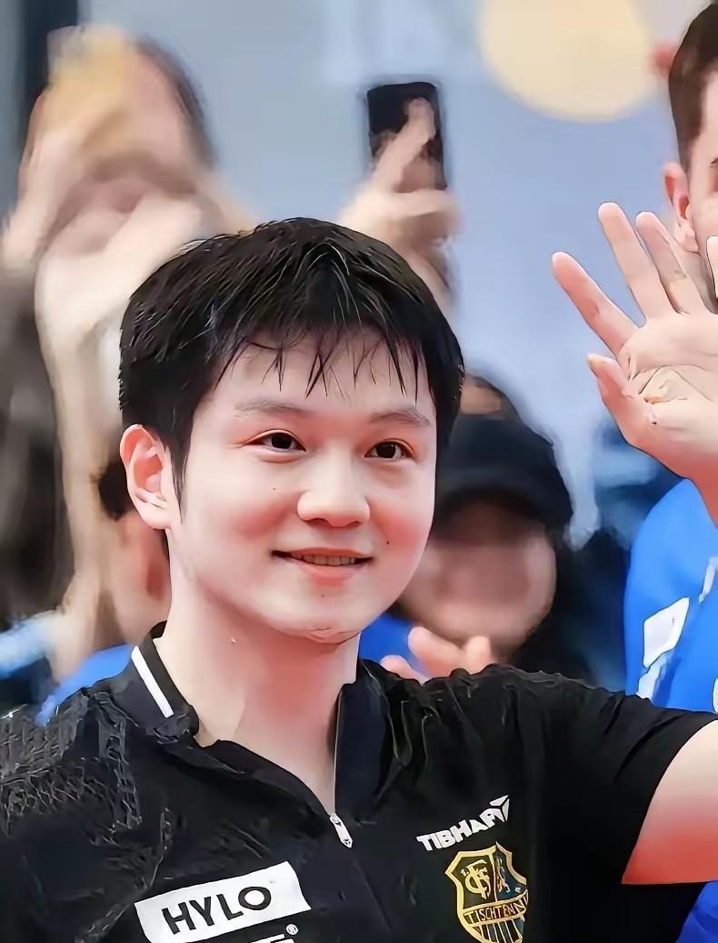 全球十大杰出青年华人提名！樊振东入围大本钟奖杰出青年候选人！恭喜！小胖！樊振东靠