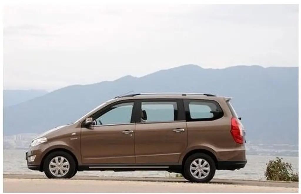 五菱宏光卖的好的原因有：1、五菱宏光实用性好，特别五菱宏光MPV座椅布局形势，