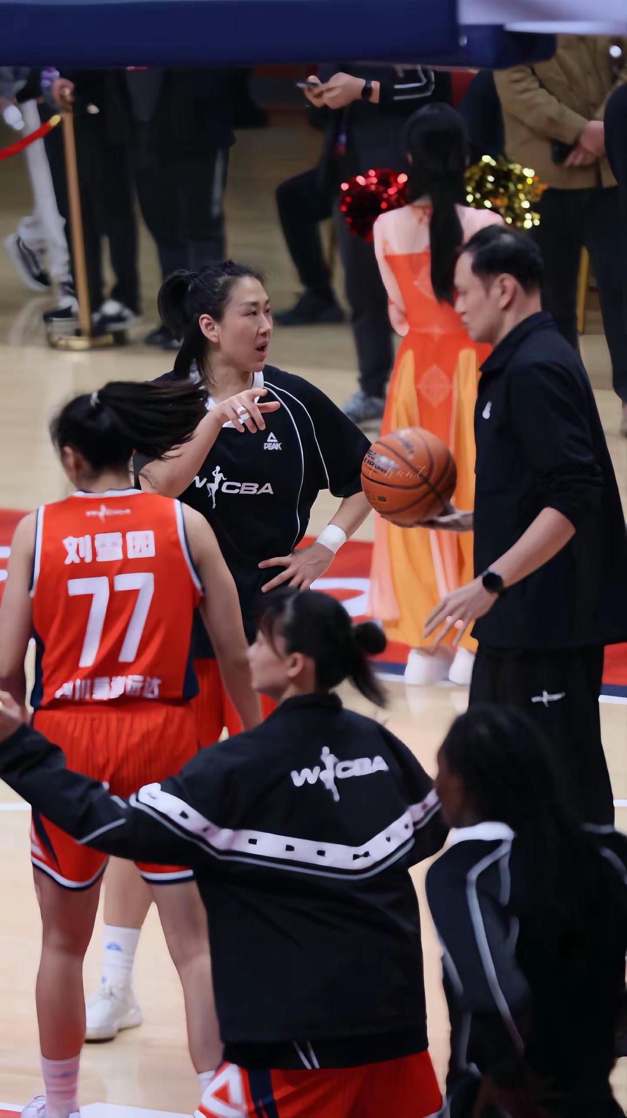 WCBA历史得分榜前十仅有一位现役独苗！这前十位球员，依次分别是陕西女篮主教