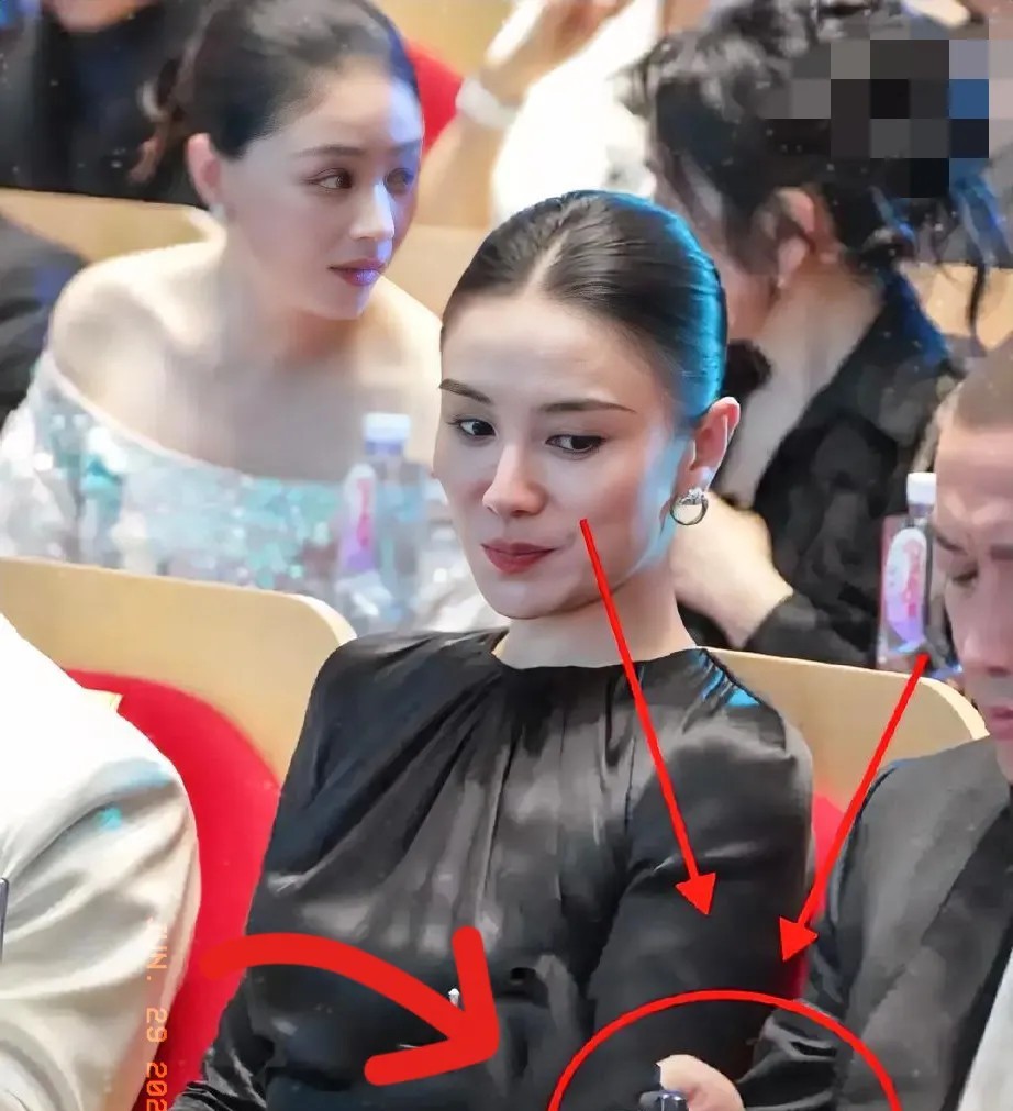 白玉兰颁奖礼上的神仙打架没惊到我，反而是个小插曲把我整乐了！杨紫没拿奖在意料之