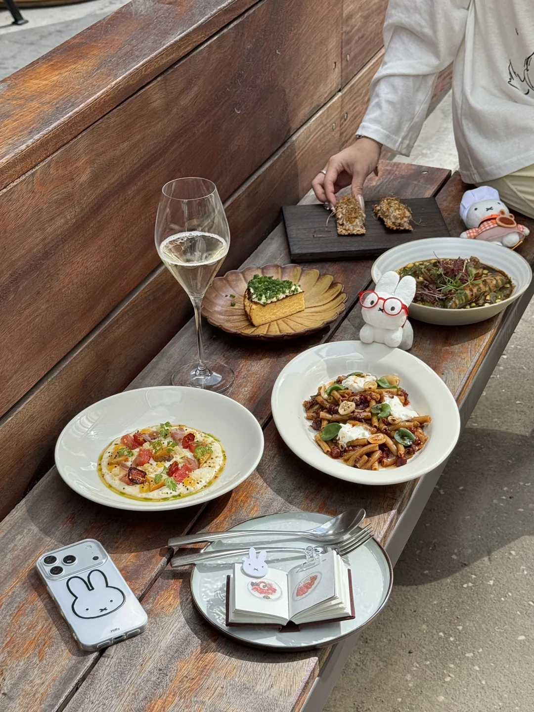 唯一的缺点：在滨江…真的好chill