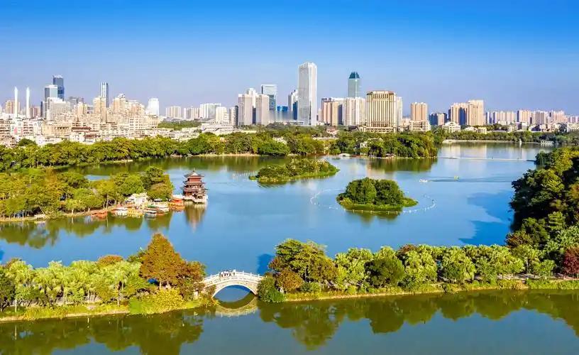 增速没跑赢全国，广东却把江苏甩远了：第一经济大省，真要没悬念了？最让江苏难受的