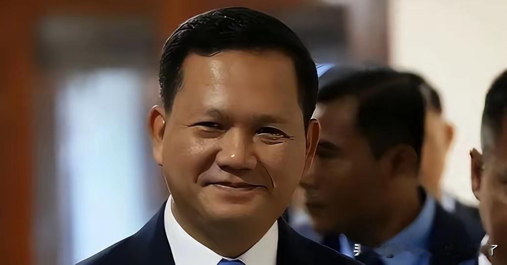 果不其然。​​柬埔寨首相洪玛奈突然宣布了。​​本周在金边，洪玛奈对外抛出一揽