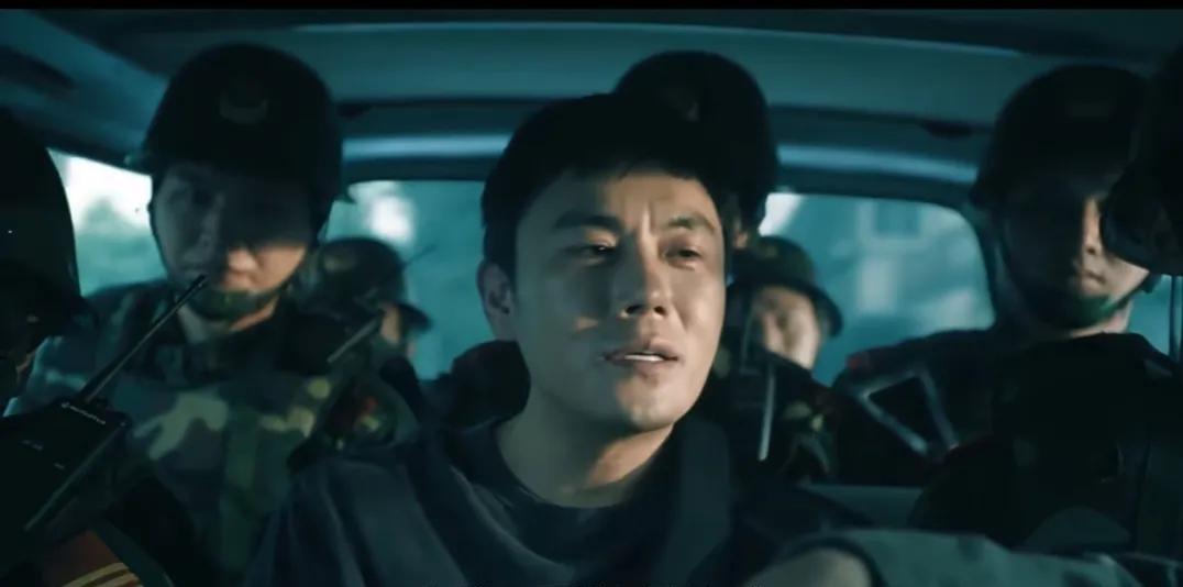 《扫毒风暴》大结局，被抓了还这么嚣张，让警察想知道什么可以列个清单！卢少骅坐在