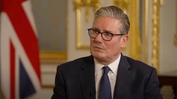 ‼️英国教师居然因播放特朗普视频被贴上“恐怖分子”标签在英国，一位从上世纪90年