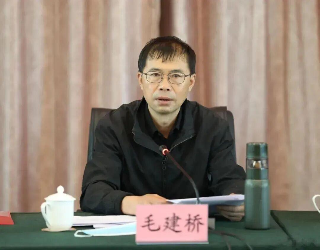 受贿数额特别巨大, 昆明高新区管委会原主任毛建桥被公诉