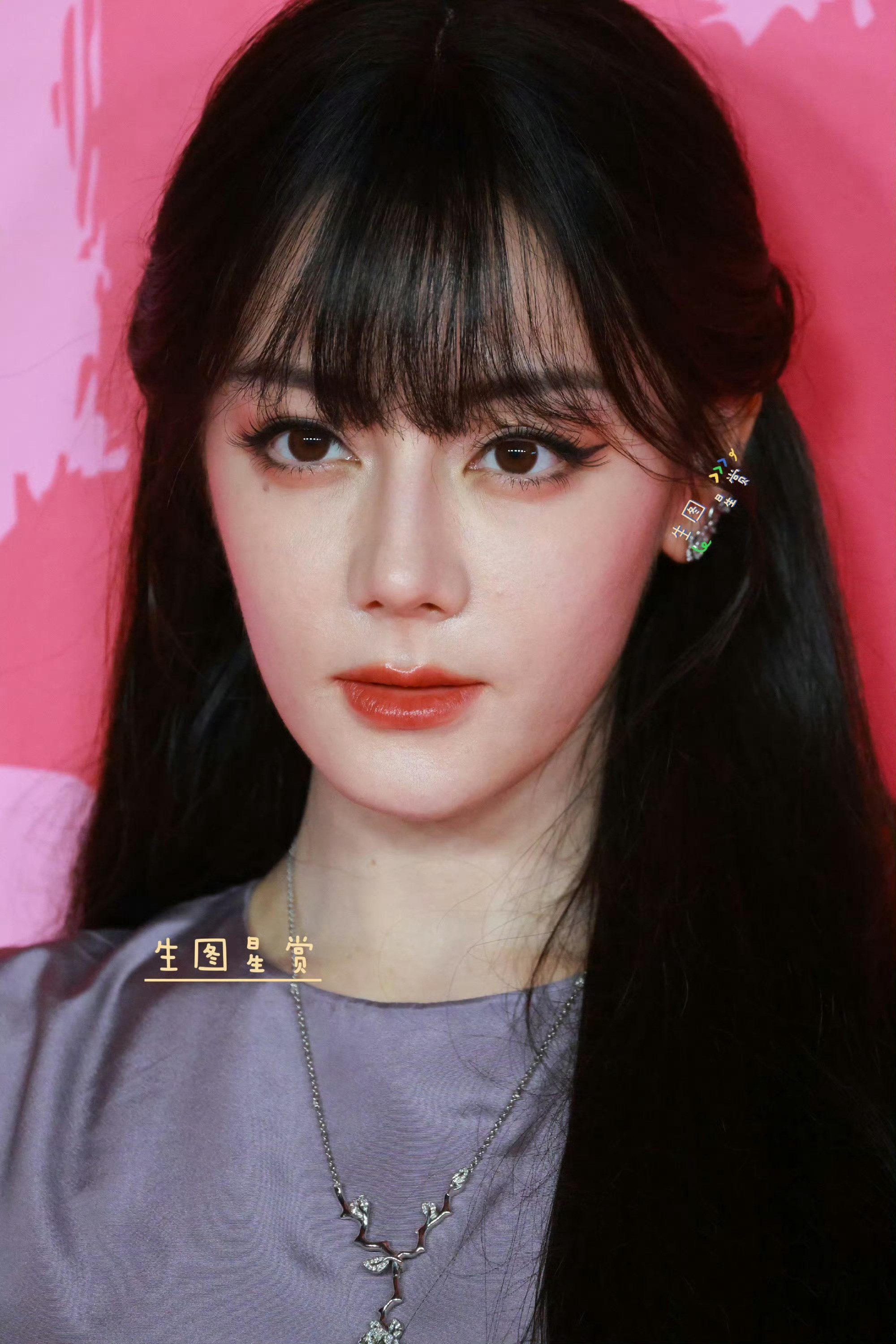 今天活动的流量花生图迪丽热巴&鞠婧祎​​​