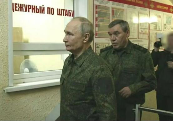 卢卡申科：警告普京 2026年刚开局，萦绕全球近四年的俄乌战争就抛出了耐人