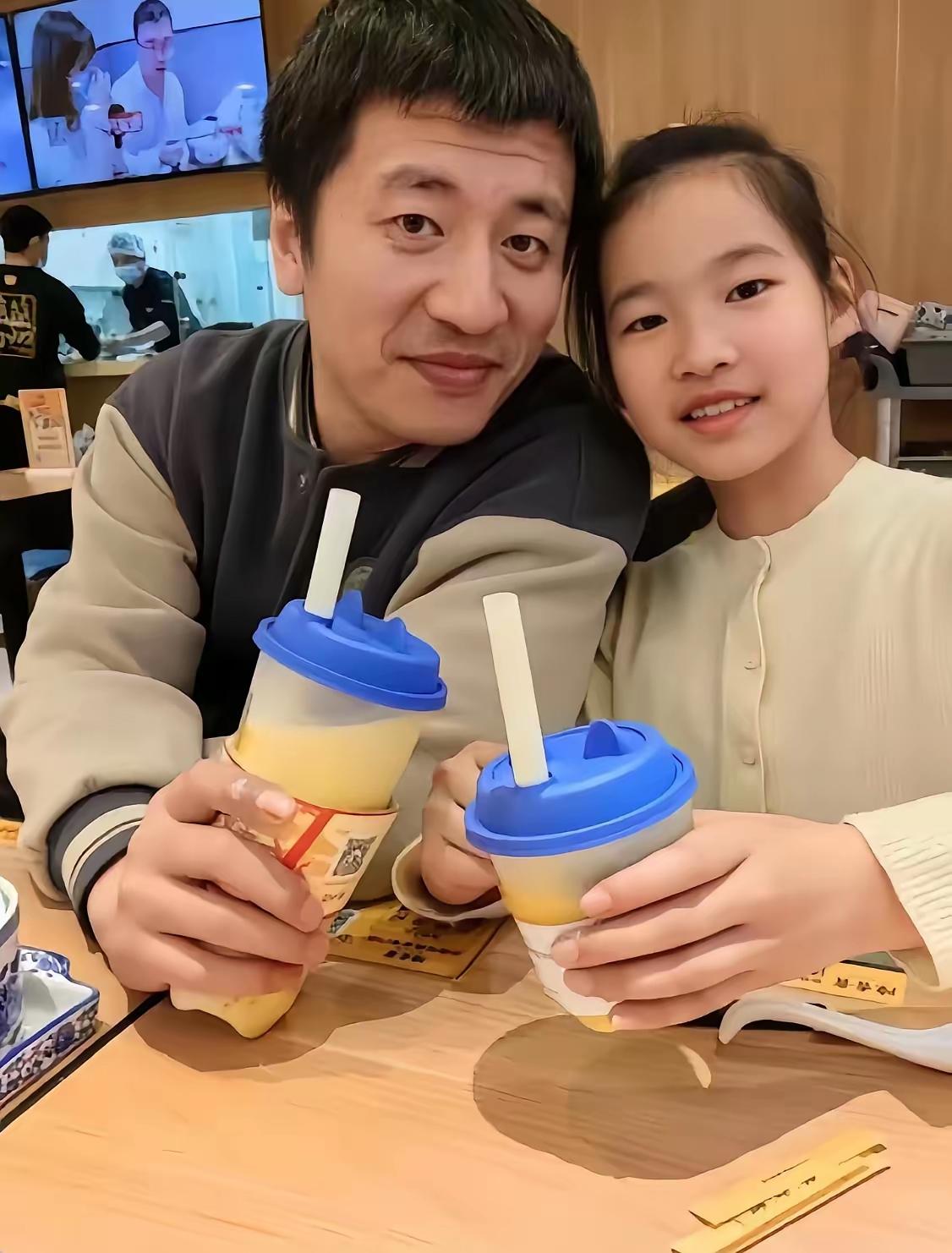 张雪峰老师走的那一刻，放不下的一定是他的女儿，他为这么多学生规划了未来，但是却没