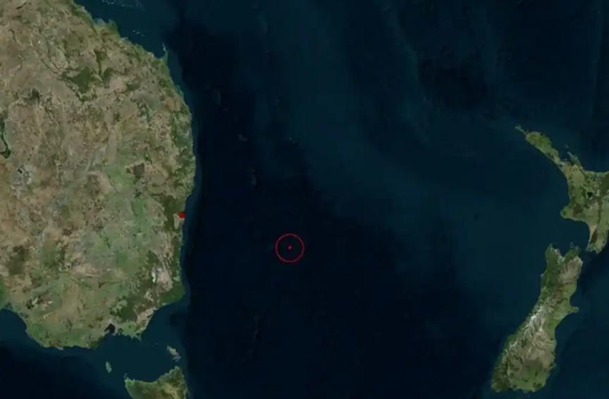 中国海军在<em>塔斯曼</em>海展开实弹演习，让整个地区的局势瞬间紧张起来。新西兰竟然对此表示