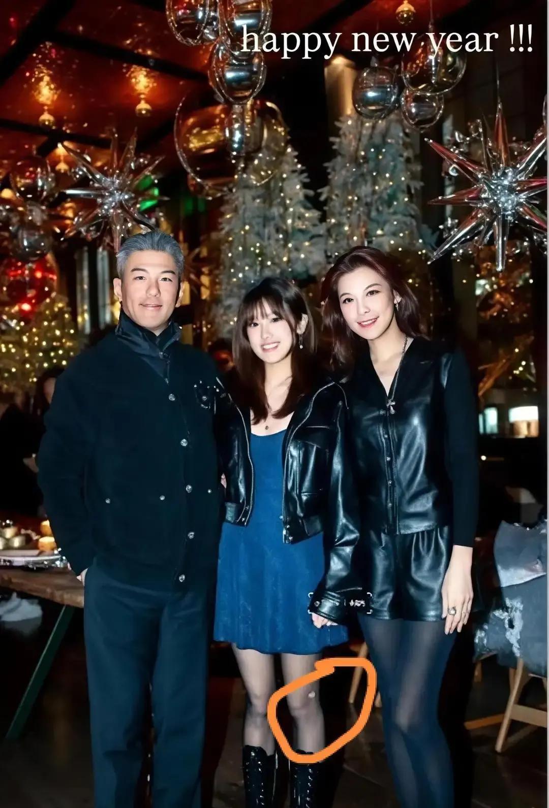 5000块破洞丝袜，富人排队抢Balenciaga把丝袜撕成蜘蛛网，挂价五