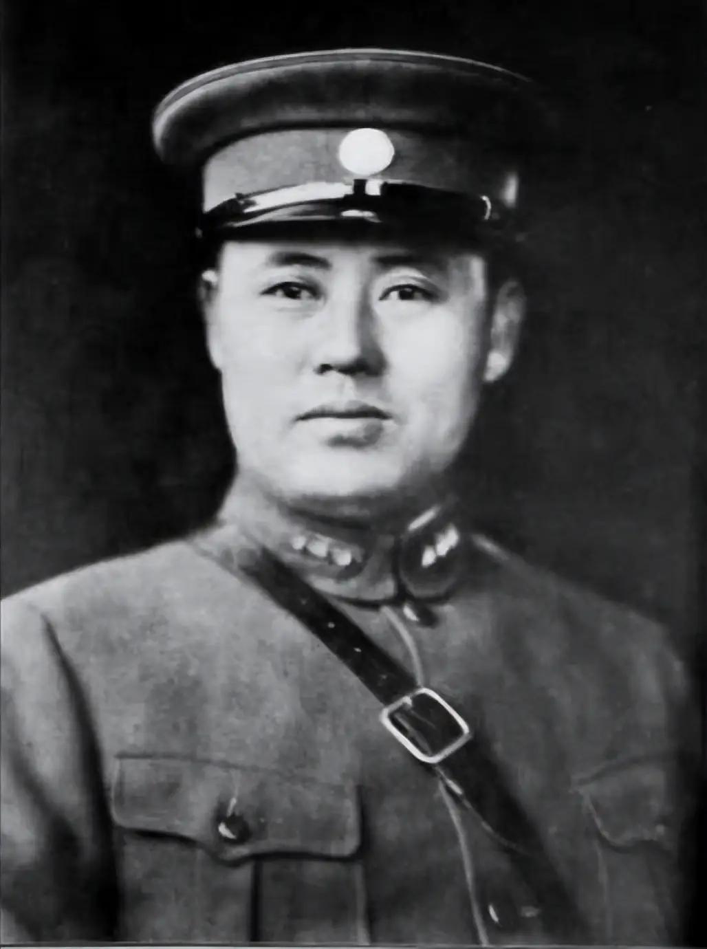 新中国建立后，傅作义出任第一任水利部长。可没过多久，周恩来就察觉一个反常情况，水