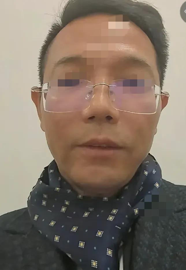 11月21日李圣律师二审开庭，官媒到场+网友自发支持，这画面真的暖到人心！