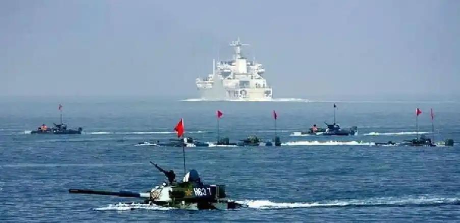 就在刚刚台“国防部”发布声明，2月13日，针对中国解放军连续两日进行“远