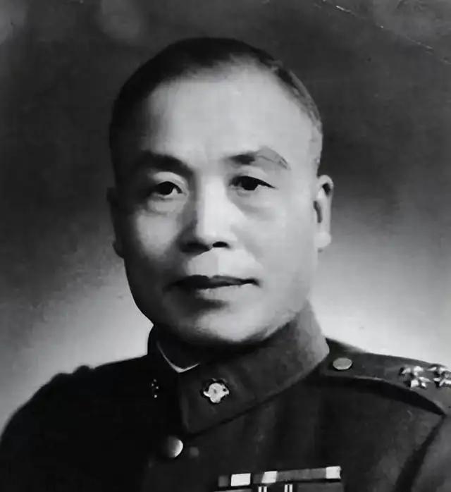 1965年李宗仁回国后曾委婉提出想担任全国人大的副委员长，不过毛主席认为