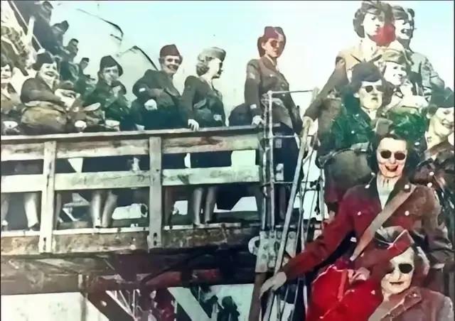 1945年，大量美国女兵以胜利者姿态抵达日本。当时日本作为战败国，主权受限。鲜为