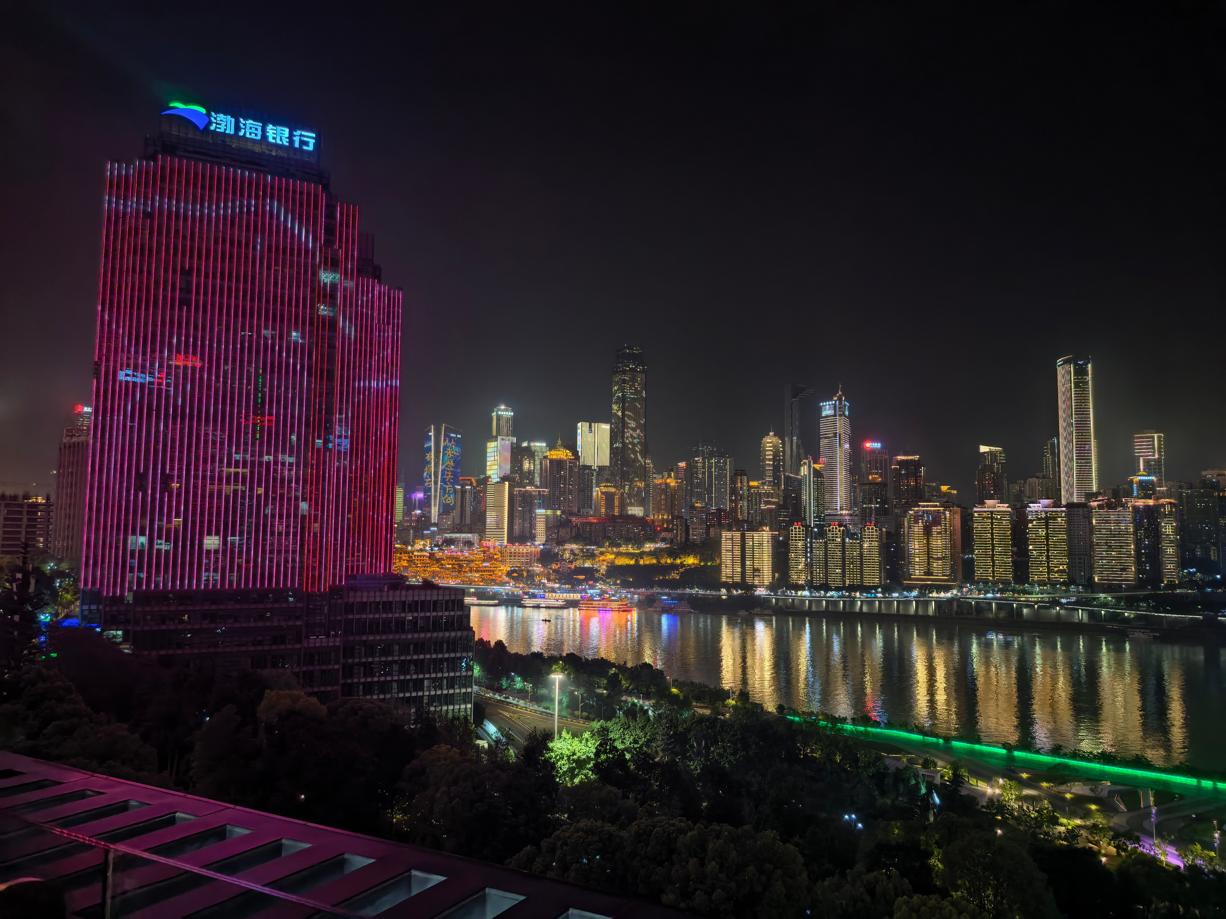 重庆夜景真不错华为夜景也不错[滑稽笑]​​​