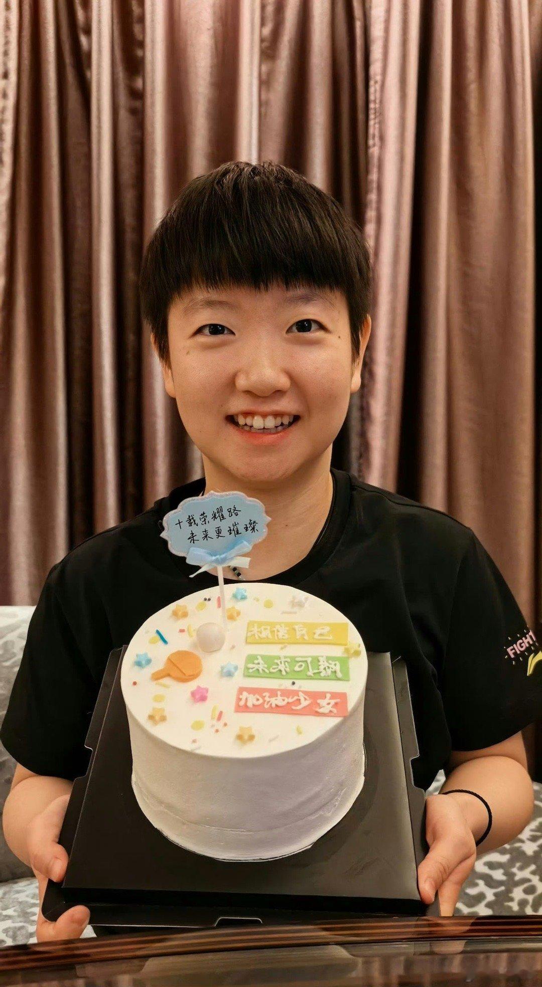 孙颖莎进入国家队十年发文河北人的骄傲，孙颖莎是河北体育的门面，颜值担当，荣誉担当