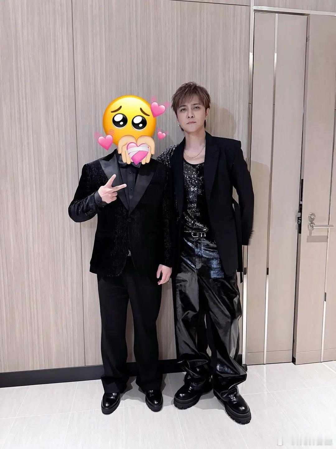 黄宗泽，罗志祥脸部状态对比