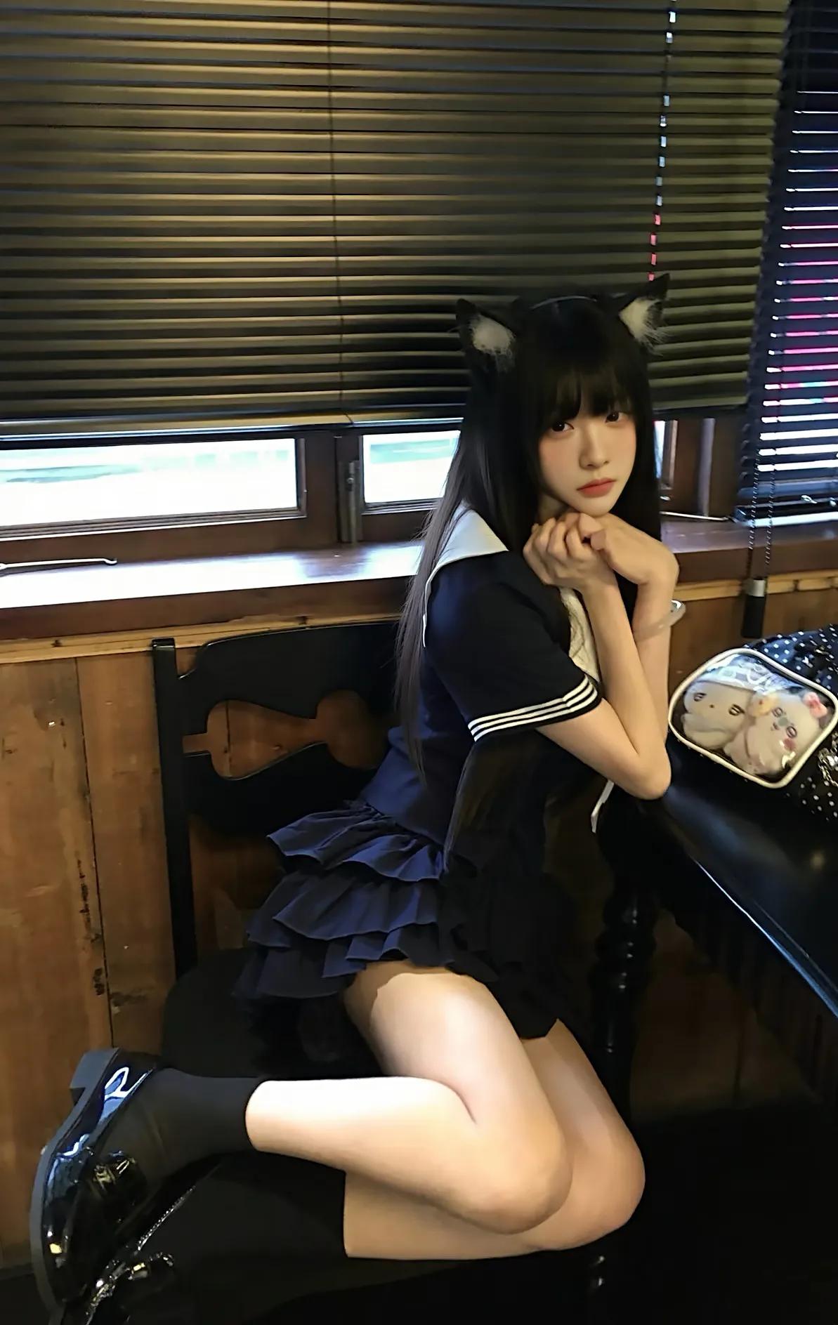 一般都是美女配丑男，丑男找美女。为啥会这样呢？大概是大家潜意识觉得美好的东西都