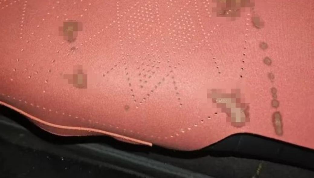 “太恶心了”！3月3日，天津，网约车司机送完一对年轻男女后，往后座一看，竟发现后