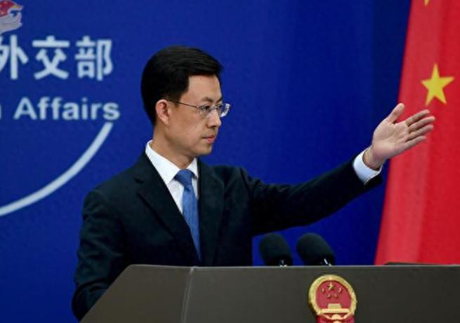 泽连斯基称“中国必须迫使俄停止军事行动，如果没有中国，俄罗斯什么都不是”