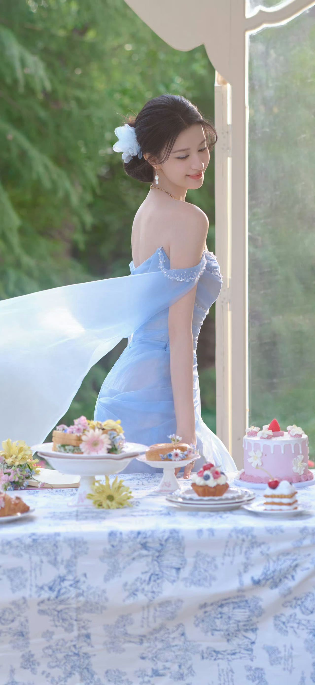 王楚然公主的自画像这条浅蓝裙子确实把公主氛围拉满了，建议王楚然把随手就美列入个