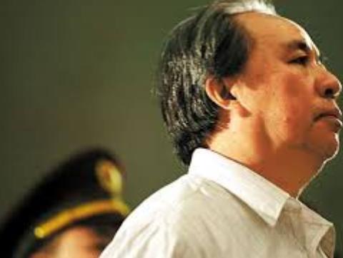 1997年，中国初代首富牟其中提议：炸掉珠穆朗玛峰，把喜马拉雅山炸开一个大口子，