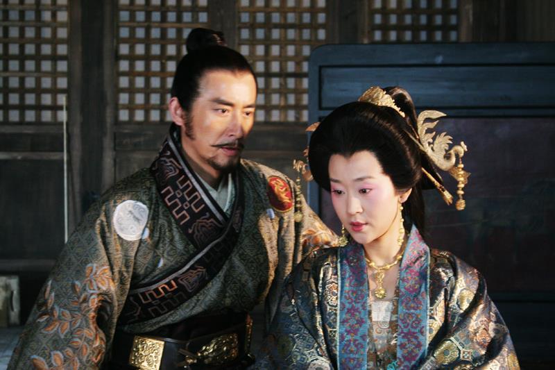 公元636年，大唐贞观十年。一个女人死了，三十六岁。她死后，那个杀伐果断