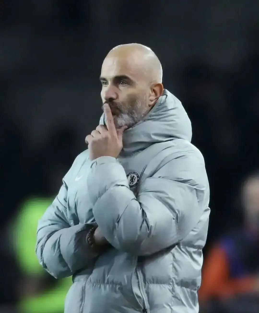 裁判误判，切尔西被绝杀维拉2-1带走三分，但真正的转折在第47分钟。马特森