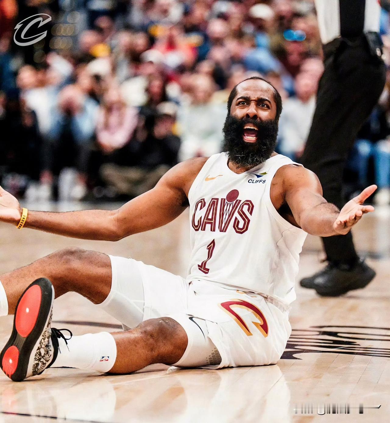 我有个直觉，哈登估计很难再入选全明星了，真不是因为他表现不够好，而是萧华根