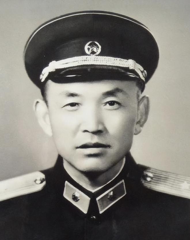 1951年，140师参谋长黎原因为打仗太厉害，资历却不够，军长为了提拔他，接连调
