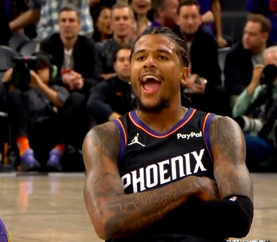 杰伦·格林带着膝伤拼了39分钟，狂砍35分却没能完成绝杀，太阳110比114惜败