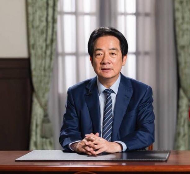 台湾的赖清德深夜不睡觉，发了段录影谈话，说白了就是不甘心，还在硬撑着搞政治对抗。