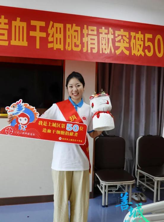 2024年，杭州一21岁女孩正处于试用期，却突然向老板请假15天。老板很好奇问其