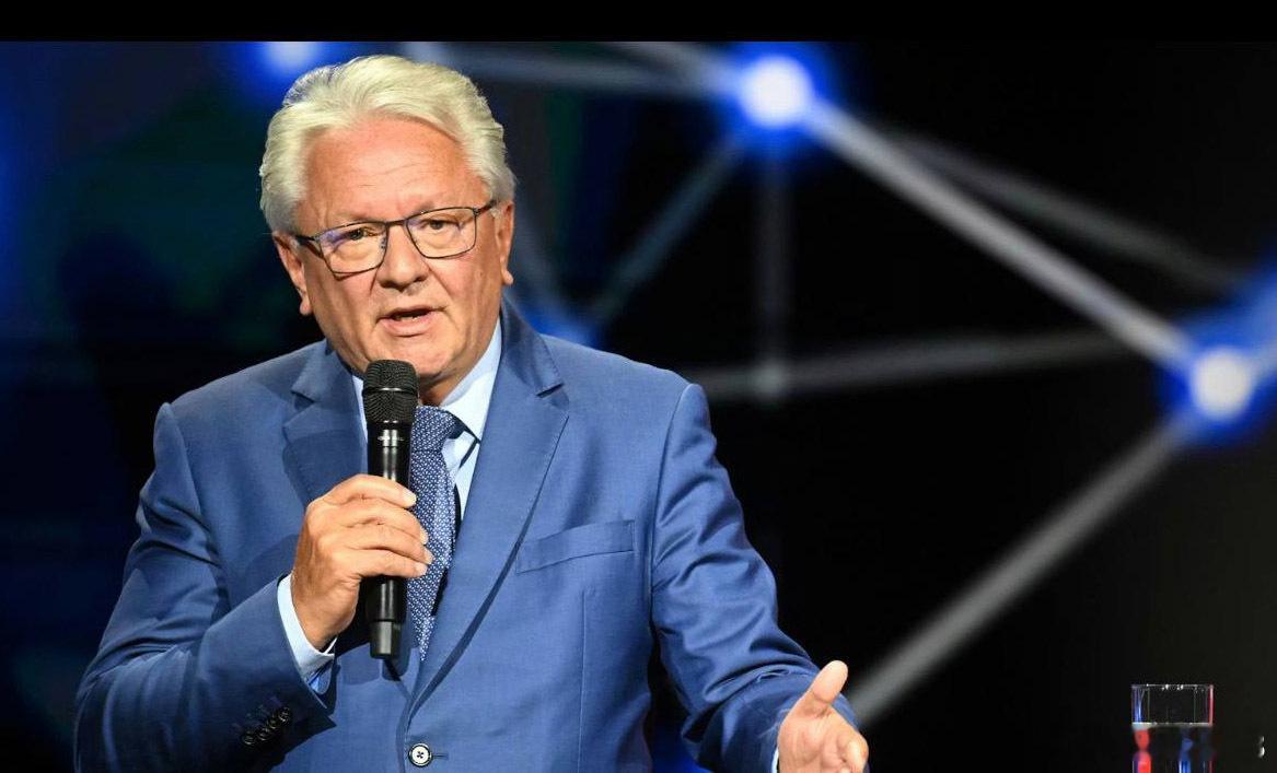 欧媒，德国的炮弹生产能力上已超过美国莱茵金属公司首席执行官阿明·帕珀格尔表示，该