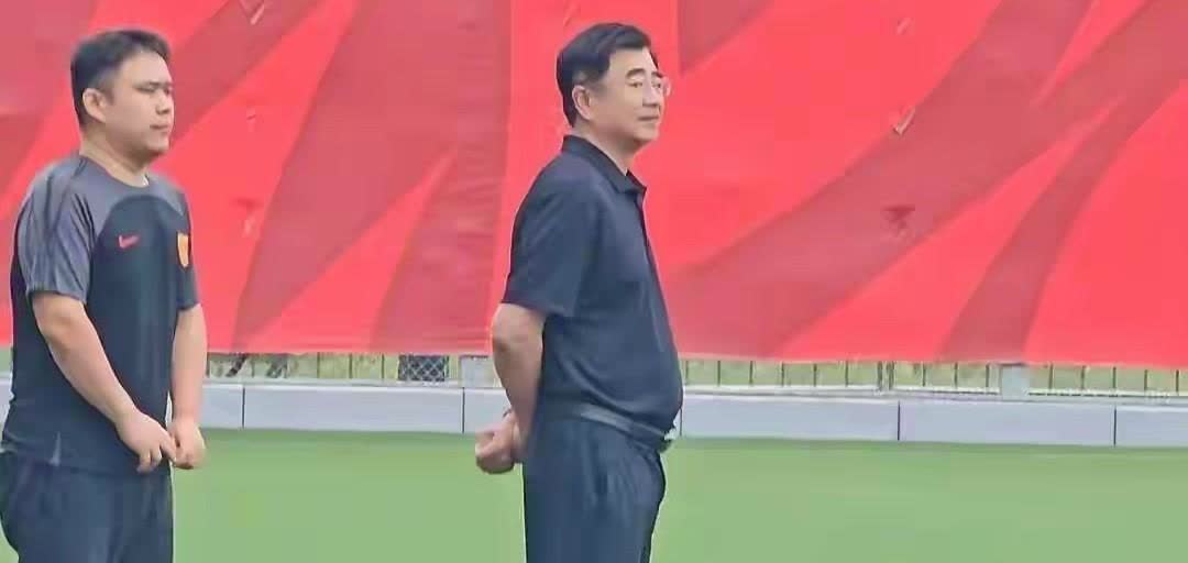看这架势，终于理解国足为啥只能踢出跟东帝汶一个水平的球了，中国足球沦落为亚洲四流