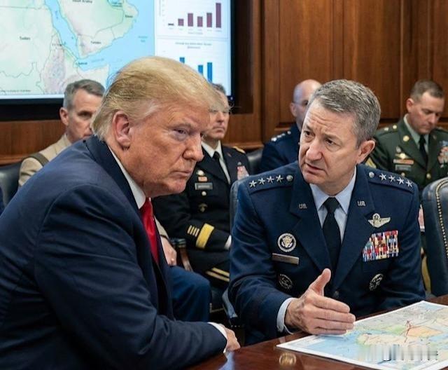 打不打伊朗？特朗普这样说今天凌晨，美国总统特朗普在个人社交媒体发文确认美军暂缓