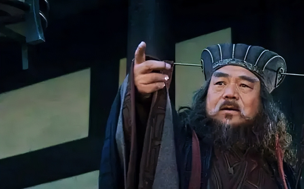 208年，“毒士”贾诩找曹操商议事情，刚来到曹操帐外，突然听到里面传来一阵女子嬉
