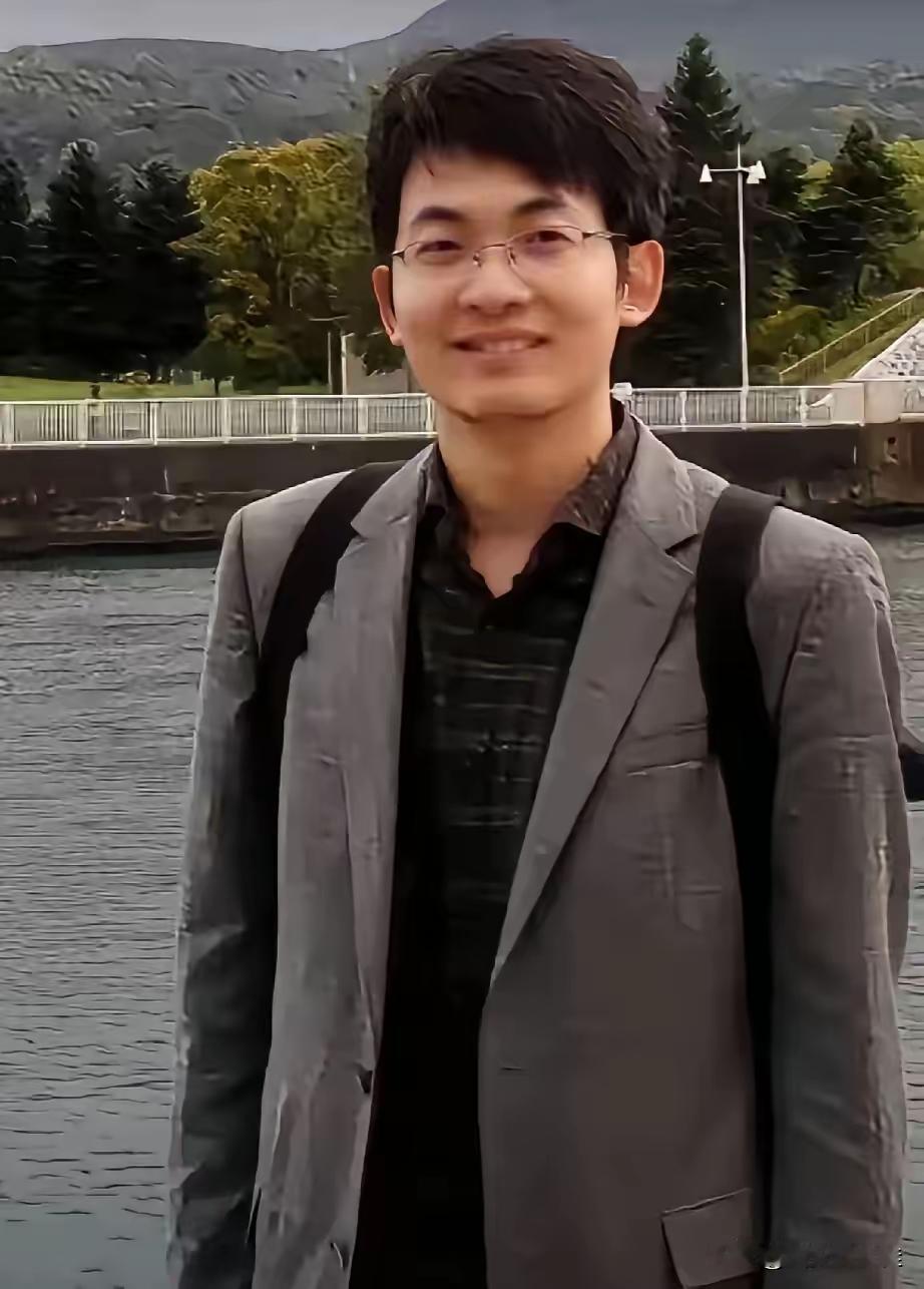 十年，一个女人的一生中，能有几个十年啊十年中，汪海英看着那个女人渐渐走进丈夫的