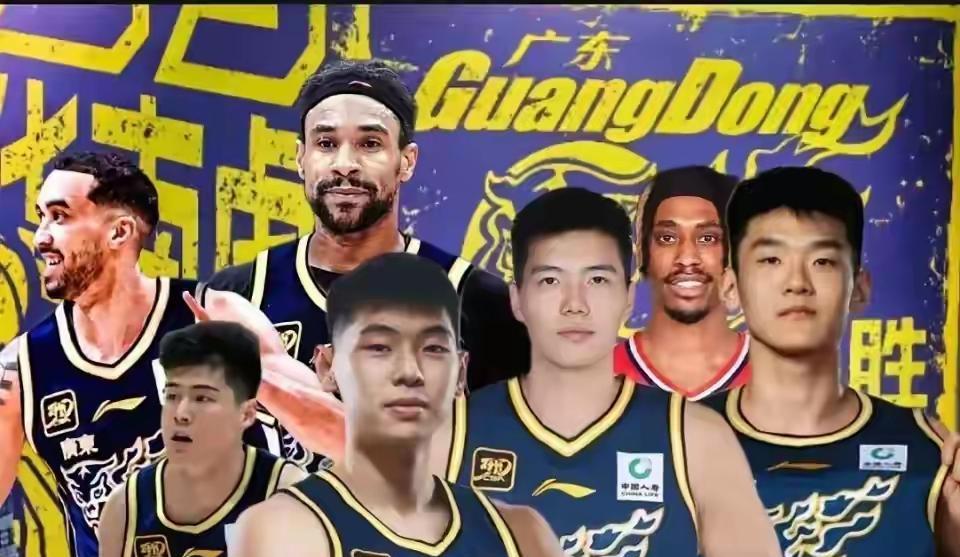 上赛季，广东男篮一输球，广东球迷的理由是:俱乐部没钱，请不来实力外援。其实，广东