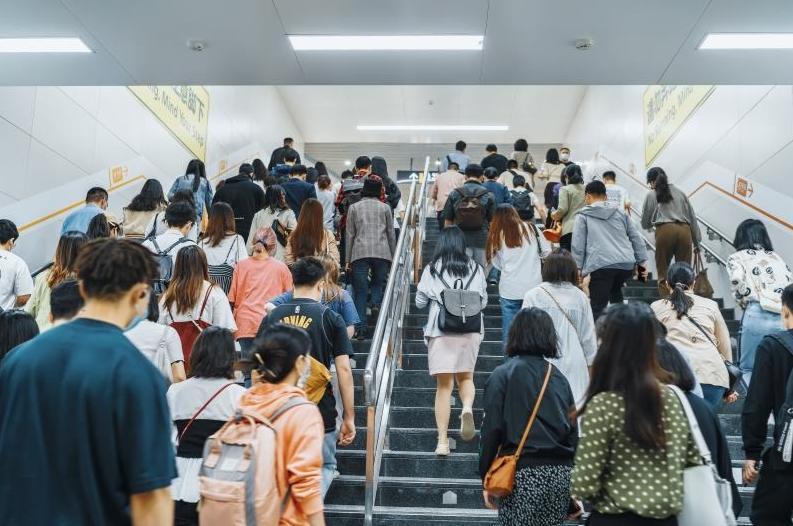 10月8日人社部开启意见征集通道！劳动法1995年就写明双休和5天8小时，可30