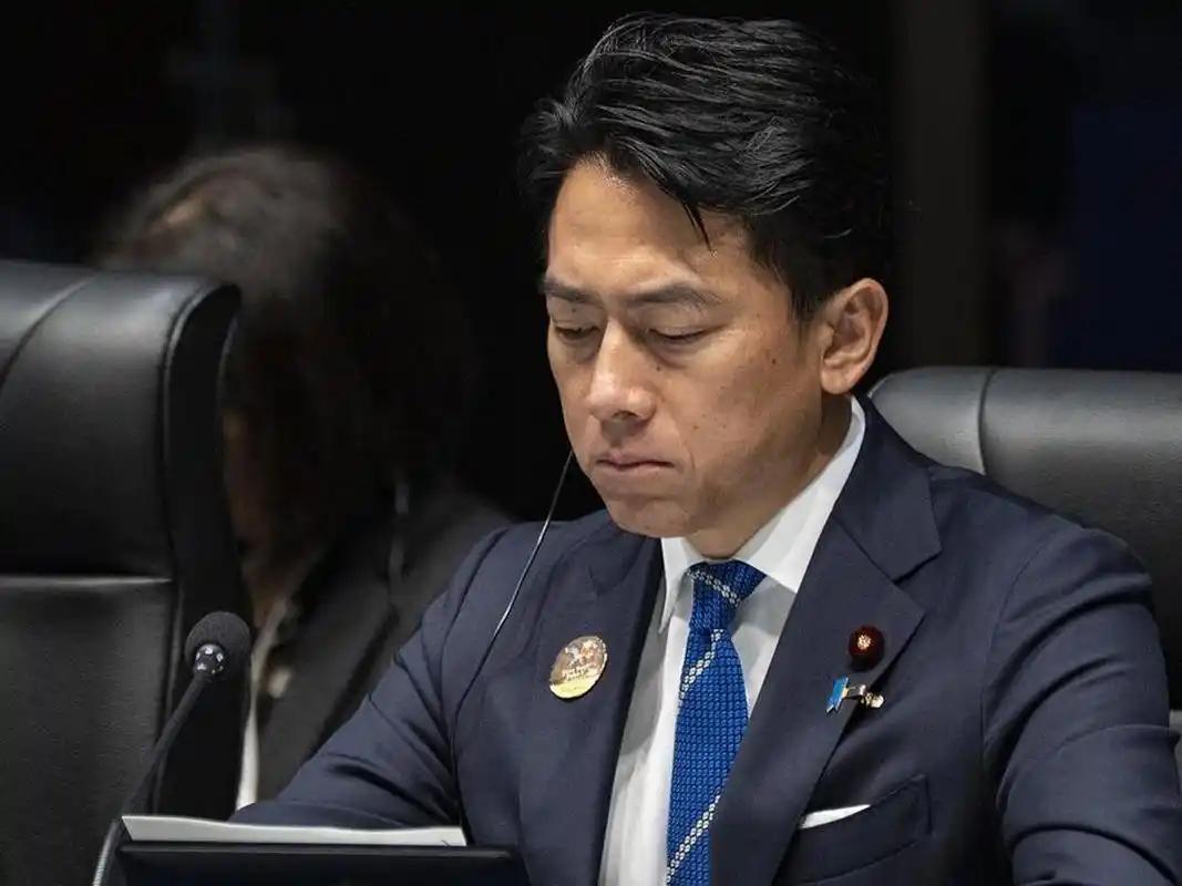 你以为日本怕朝鲜，怕的是那几枚导弹？我告诉你，错了。日本真正睡不好觉的，不是导弹