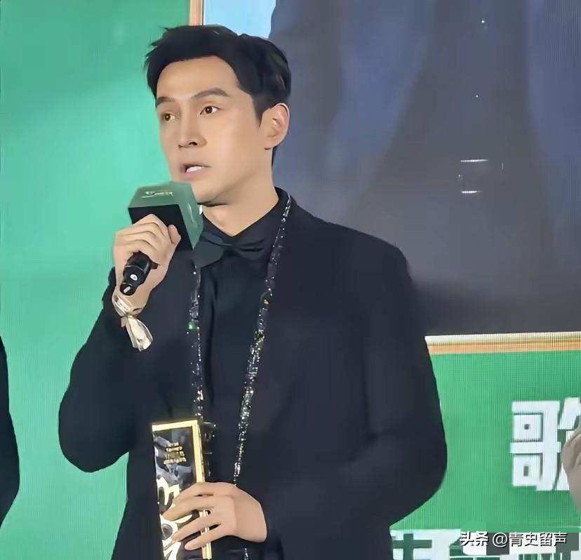 胡歌昨晚在白玉兰晚宴的发言，越听越让人觉得难受，不是他的态度卑微，是他说的话